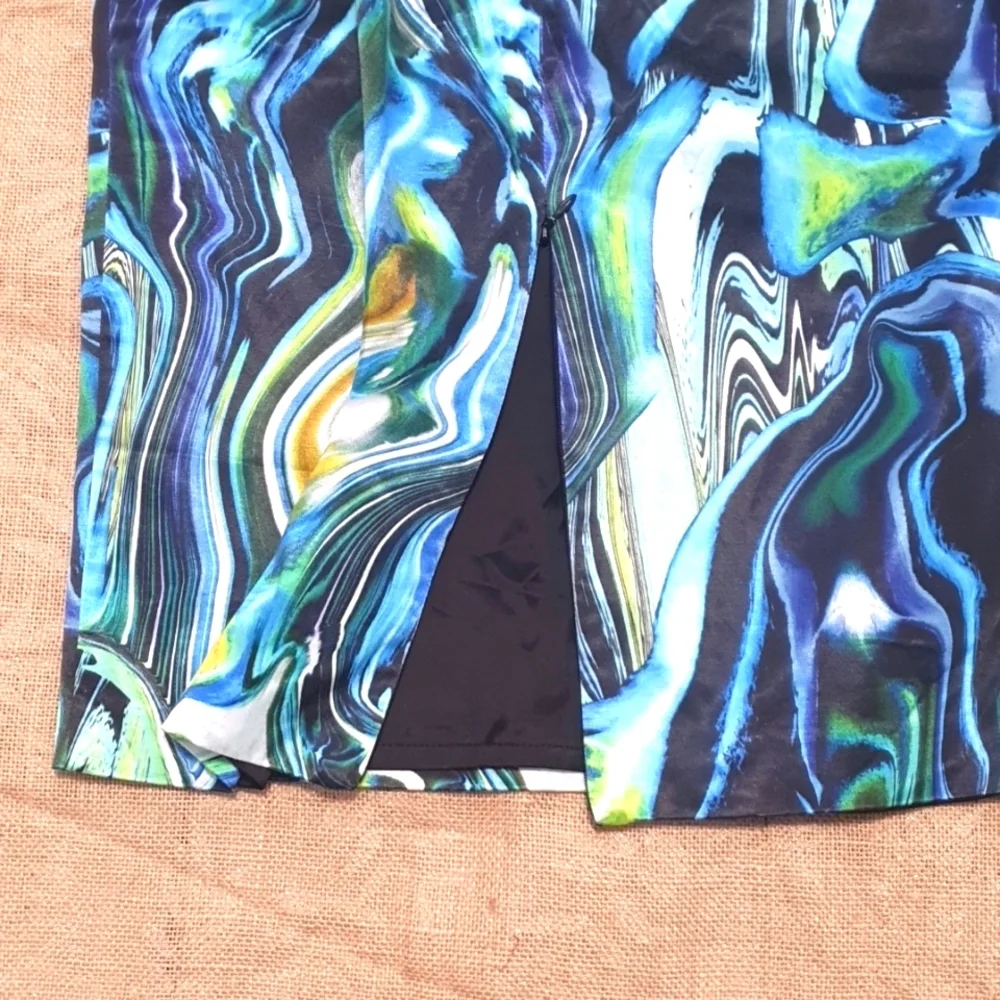 Veronika Maine Size 10 Satin Feel Blue Swirl Skirt - Picture 5 of 5